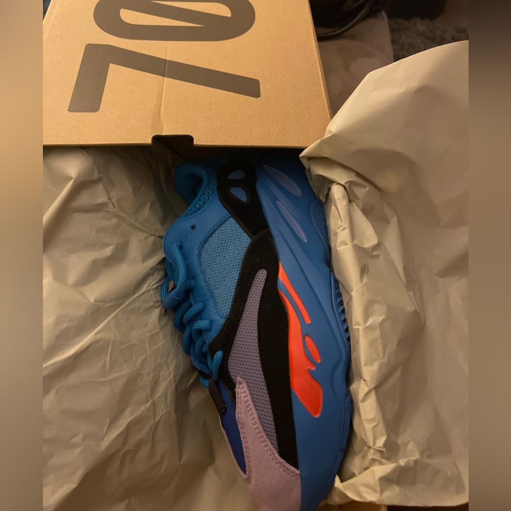 Yeezy 700